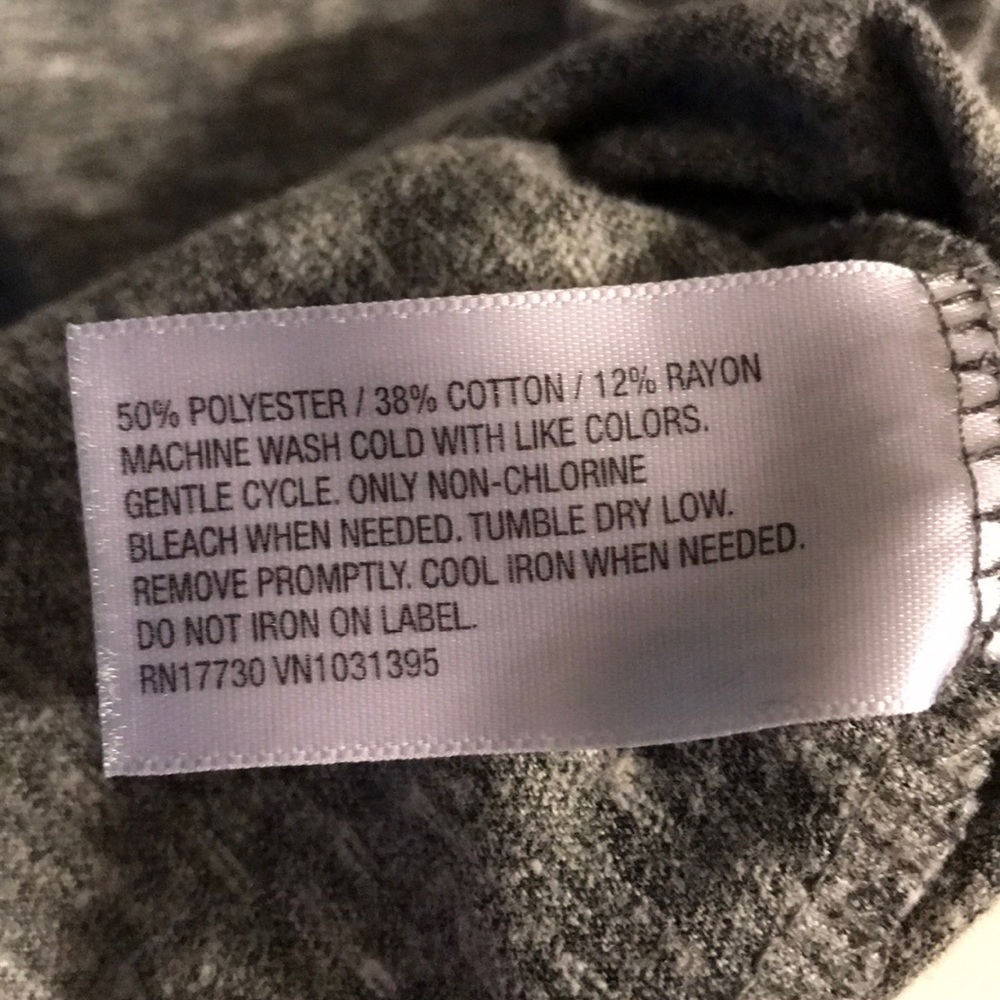 Target VNECK - Picture 3 of 3